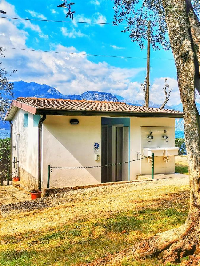 Camping Baldo Brenzone sul Garda Exteriör bild